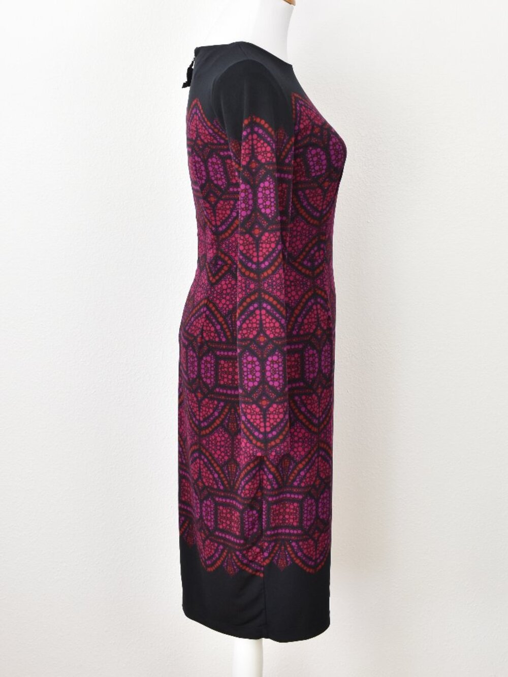Maggy London Printed Midi Sheath Dress - 4 - Picture 6 of 8